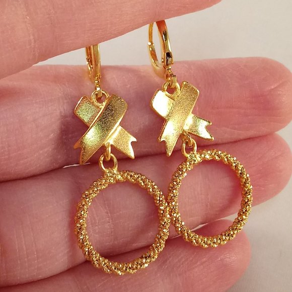 18K Yellow Gold Filled Carved Cross Circle Hoop Dangle Earrings Party Gift - Picture 4 of 4